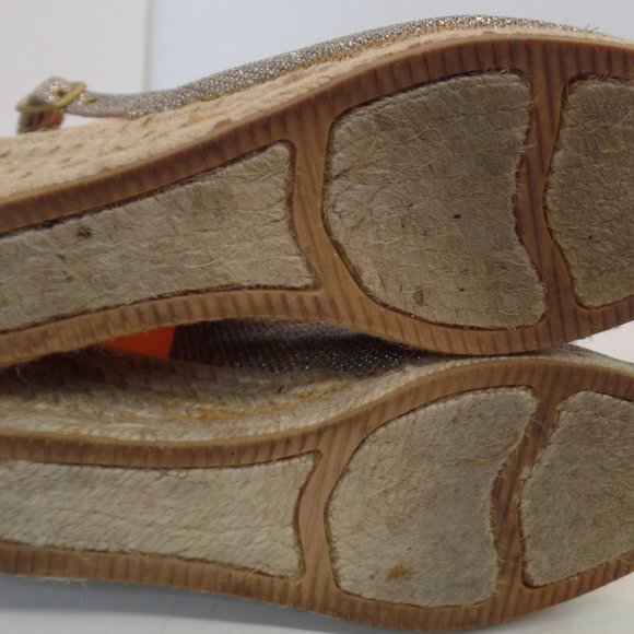 White Mountain Sparkling Wedge Espadrilles Sz 8 Buckle Closure Manmade Materials - Picture 8 of 15
